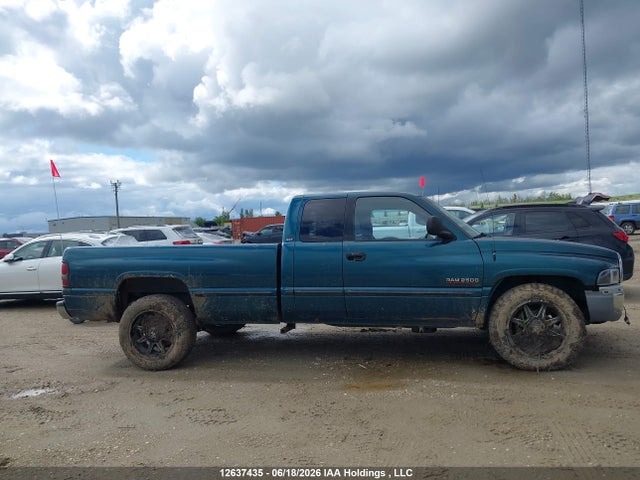 1999 Dodge Ram 2500 მანქანა იყიდება აუქციონზე, vin: 3B7KC2365XG222289, აუქციონის ნომერი: 12637435