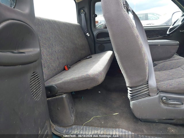 1999 Dodge Ram 2500 მანქანა იყიდება აუქციონზე, vin: 3B7KC2365XG222289, აუქციონის ნომერი: 12637435