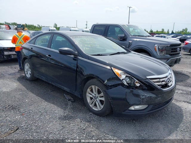 12637455 :رقم المزاد ، 5NPEB4AC0DH708547 vin ، 2013 Hyundai Sonata Gls مزاد بيع