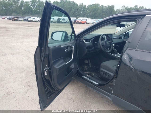 Продажа на аукционе авто 2023 Toyota Rav4 Xle/woodland Edition, vin: 2T3RWRFV4PW161728, номер лота: 12637466