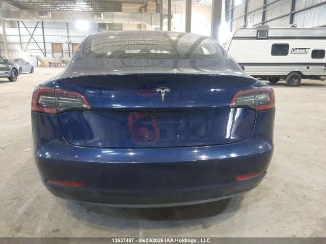 Tesla Model 3 Long Range/mid Range 2018 5YJ3E1EA1JF022680 Image 17