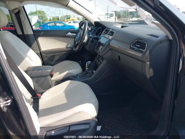 2018 Volkswagen Tiguan Comfortline მანქანა იყიდება აუქციონზე, vin: 3VV2B7AX2JM054150, აუქციონის ნომერი: 12637521