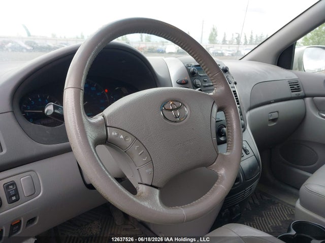 2008 Toyota Sienna Le 7 Passenger მანქანა იყიდება აუქციონზე, vin: 5TDZK23C98S110637, აუქციონის ნომერი: 12637526