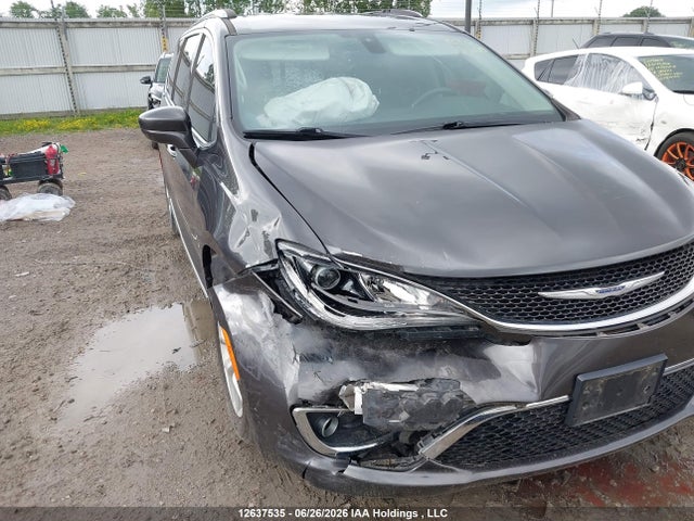 Продаж на аукціоні авто 2018 Chrysler Pacifica Touring-l Plus, vin: 2C4RC1EG2JR117533, номер лоту: 12637535