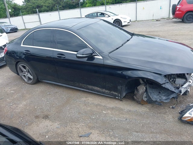 2016 Mercedes-benz C 300 4matic მანქანა იყიდება აუქციონზე, vin: 55SWF4KB0GU143829, აუქციონის ნომერი: 12637546
