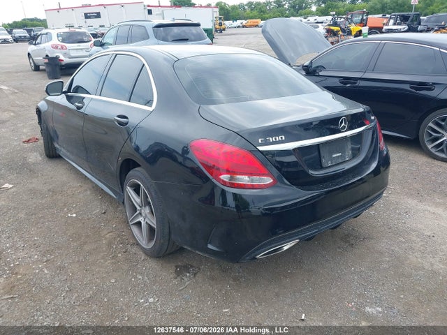 2016 Mercedes-benz C 300 4matic მანქანა იყიდება აუქციონზე, vin: 55SWF4KB0GU143829, აუქციონის ნომერი: 12637546