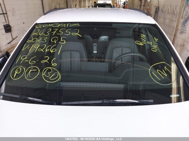 WA1ABAFY0P2192661 Audi Q5 40 Komfort