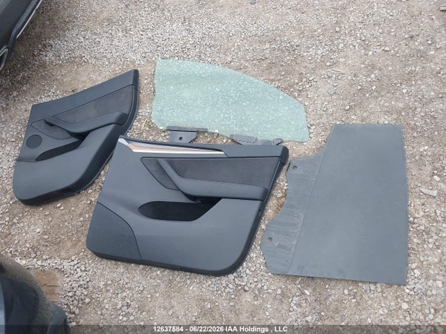 Tesla Model Y Long Range 2023 7SAYGAEE0PF593527 Image 12