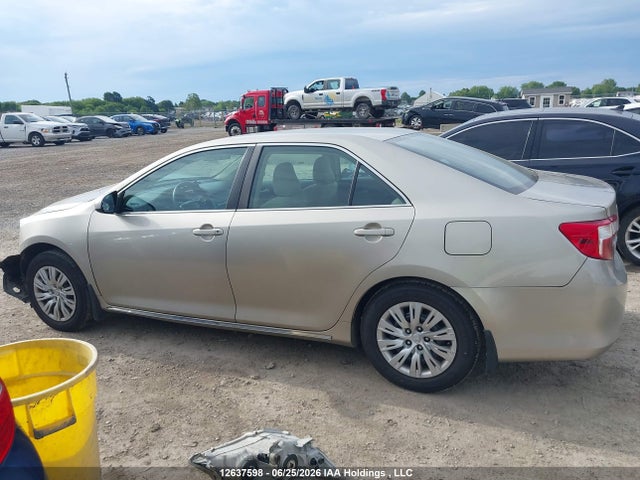 12637598 :رقم المزاد ، 4T1BF1FK2DU237752 vin ، 2013 Toyota Camry Le مزاد بيع