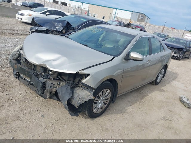 12637598 :رقم المزاد ، 4T1BF1FK2DU237752 vin ، 2013 Toyota Camry Le مزاد بيع