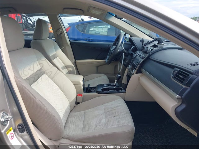 12637598 :رقم المزاد ، 4T1BF1FK2DU237752 vin ، 2013 Toyota Camry Le مزاد بيع