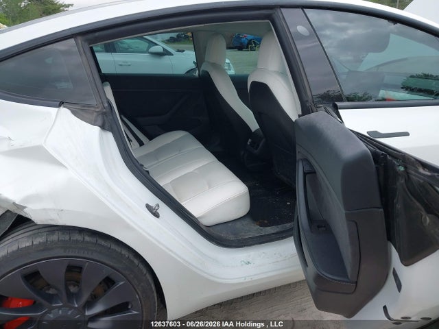 Продажа на аукционе авто 2022 Tesla Model 3 Performance, vin: 5YJ3E1EC0NF160878, номер лота: 12637603