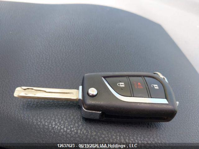 Scion IM 2016 JTNKARJE5GJ509506 Image 12