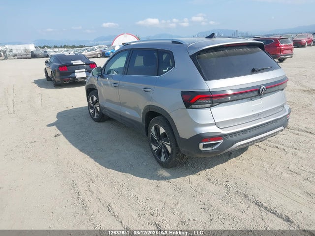 12637631 :رقم المزاد ، 3VVUC7B27SM035796 vin ، 2025 Volkswagen Taos Se مزاد بيع