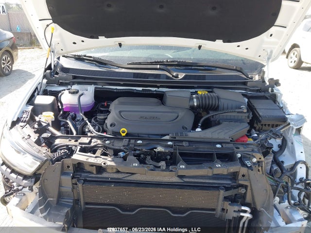 Chrysler Pacifica Limited 2026 2C4RC1GG7TR279044 Image 10