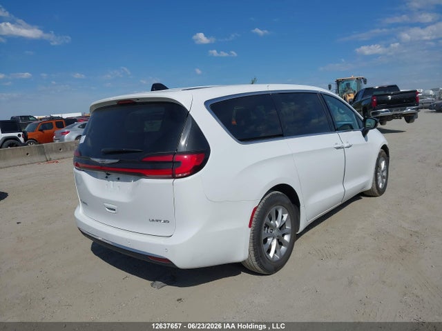 Chrysler Pacifica Limited 2026 2C4RC1GG7TR279044 Image 4