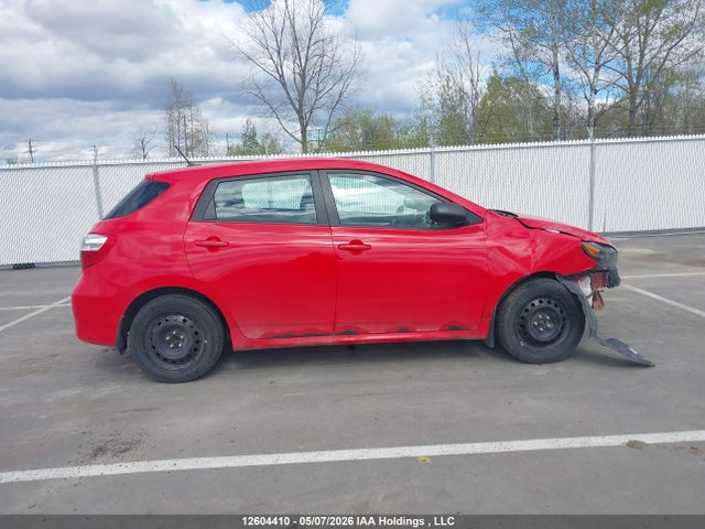 12604410 :رقم المزاد ، 2T1KU4EE3CC892103 vin ، 2012 Toyota Matrix مزاد بيع