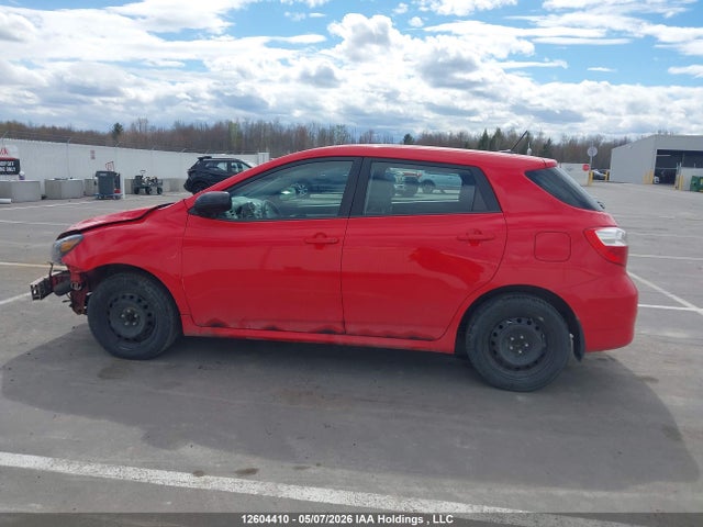 12604410 :رقم المزاد ، 2T1KU4EE3CC892103 vin ، 2012 Toyota Matrix مزاد بيع