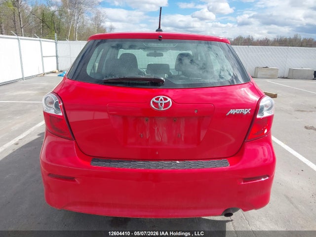 12604410 :رقم المزاد ، 2T1KU4EE3CC892103 vin ، 2012 Toyota Matrix مزاد بيع
