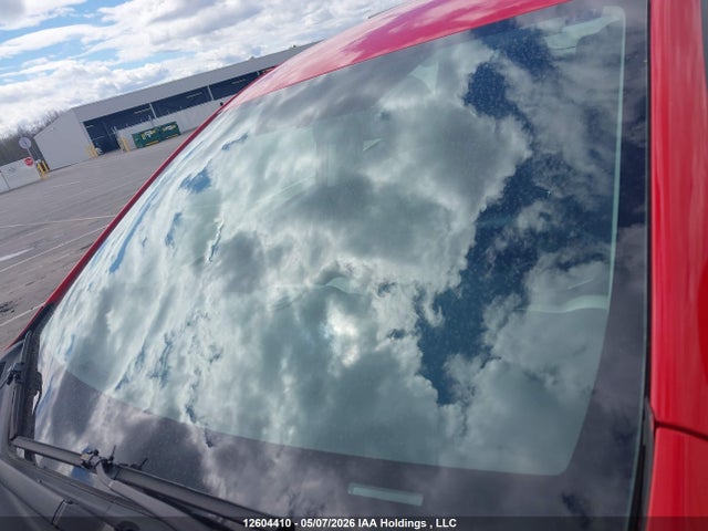 12604410 :رقم المزاد ، 2T1KU4EE3CC892103 vin ، 2012 Toyota Matrix مزاد بيع