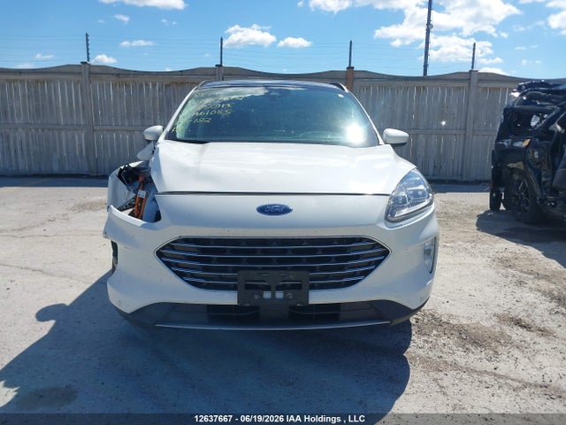 12637667 :رقم المزاد ، 1FMCU9DZ6MUA61085 vin ، 2021 Ford Escape Titanium Hybrid مزاد بيع