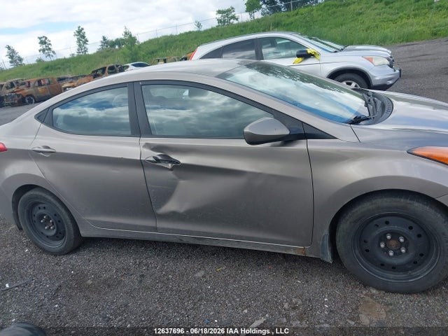 2011 Hyundai Elantra Gl მანქანა იყიდება აუქციონზე, vin: 5NPDH4AE6BH043162, აუქციონის ნომერი: 12637696