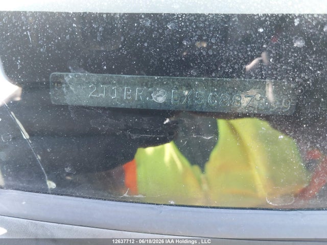 12637712 :رقم المزاد ، 2T1BR32EX5C887399 vin ، 2005 Toyota Corolla Ce/le/s مزاد بيع