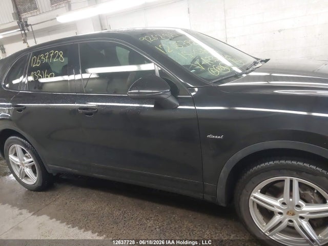 Porsche Cayenne 2015 WP1AF2A23FLA33160 Image 13