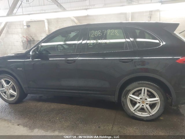 Porsche Cayenne 2015 WP1AF2A23FLA33160 Image 14