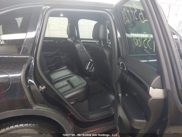 Porsche Cayenne 2015 WP1AF2A23FLA33160 Image 8