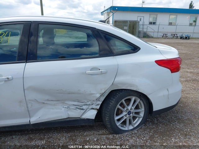 12637734 :رقم المزاد ، 1FADP3F21FL331934 vin ، 2015 Ford Focus Se مزاد بيع