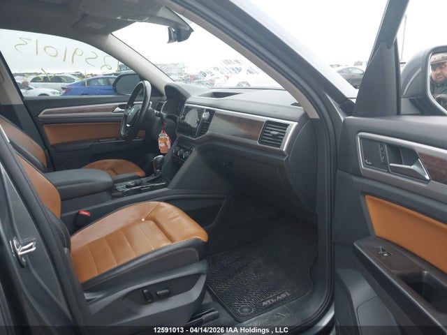12591013 :رقم المزاد ، 1V2NR2CA9KC534125 vin ، 2019 Volkswagen Atlas 3.6 Fsi Execline مزاد بيع