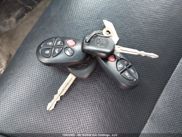 12632482 :رقم المزاد ، 5TDXK3DC7FS598348 vin ، 2015 Toyota Sienna Se 8 Passenger مزاد بيع