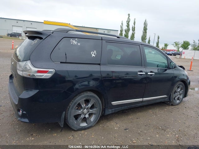 12632482 :رقم المزاد ، 5TDXK3DC7FS598348 vin ، 2015 Toyota Sienna Se 8 Passenger مزاد بيع