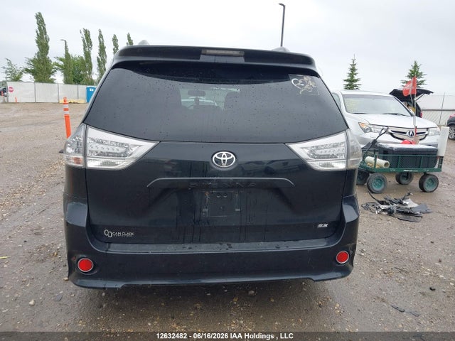 5TDXK3DC7FS598348 Toyota Sienna Se 8 Passenger