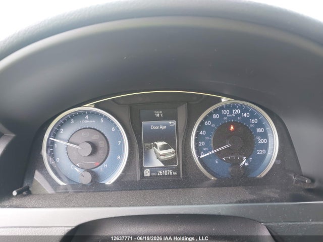 12637771 :رقم المزاد ، 4T1BF1FK3GU251020 vin ، 2016 Toyota Camry Le/xle/se/xse مزاد بيع