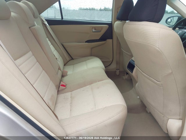 12637771 :رقم المزاد ، 4T1BF1FK3GU251020 vin ، 2016 Toyota Camry Le/xle/se/xse مزاد بيع