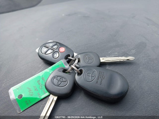 Продаж на аукціоні авто 2011 Toyota Sienna Xle/limited, vin: 5TDYK3DCXBS020193, номер лоту: 12637783