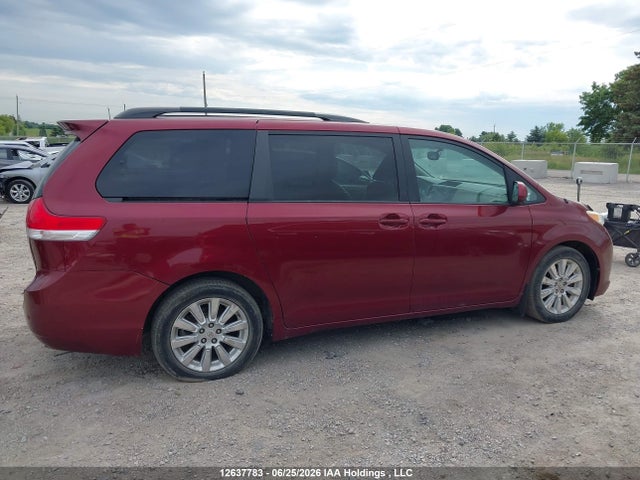 Продаж на аукціоні авто 2011 Toyota Sienna Xle/limited, vin: 5TDYK3DCXBS020193, номер лоту: 12637783