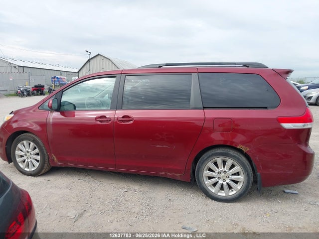 Продаж на аукціоні авто 2011 Toyota Sienna Xle/limited, vin: 5TDYK3DCXBS020193, номер лоту: 12637783