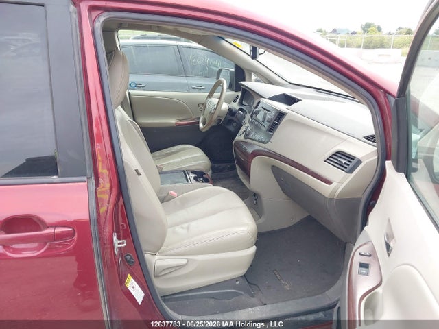 Продаж на аукціоні авто 2011 Toyota Sienna Xle/limited, vin: 5TDYK3DCXBS020193, номер лоту: 12637783