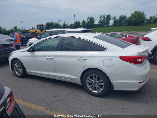 Hyundai SONATA GL 2016 5NPE24AF8GH269810 Image 14