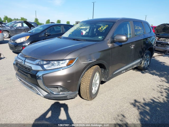 2020 Mitsubishi Outlander Es/ex/ex-l მანქანა იყიდება აუქციონზე, vin: JA4AZ2A38LZ606557, აუქციონის ნომერი: 12637801
