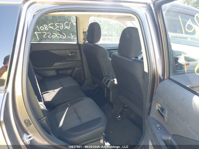 2020 Mitsubishi Outlander Es/ex/ex-l მანქანა იყიდება აუქციონზე, vin: JA4AZ2A38LZ606557, აუქციონის ნომერი: 12637801