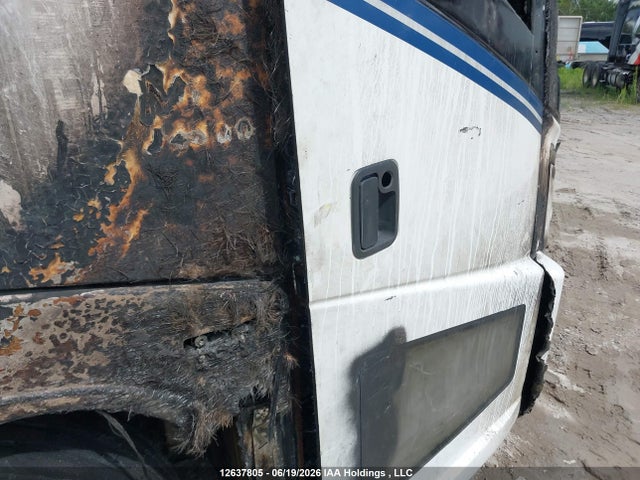 Motor Coach Industries Transit Bus 2016 2MG3JMBAXGW067705 Image 9