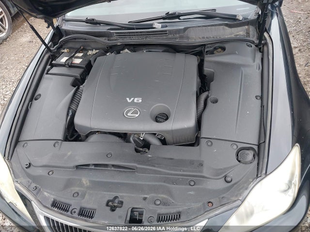 12637822 :رقم المزاد ، JTHCF5C2XB5050205 vin ، 2011 Lexus Is 250 مزاد بيع