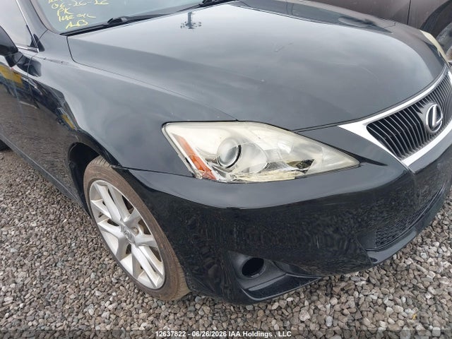 12637822 :رقم المزاد ، JTHCF5C2XB5050205 vin ، 2011 Lexus Is 250 مزاد بيع