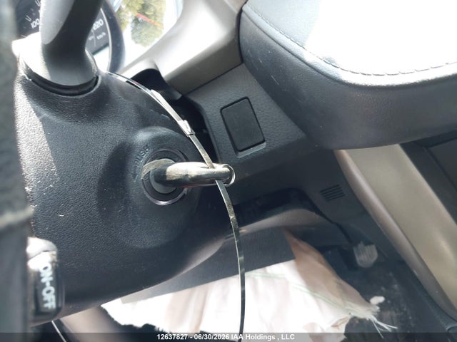 Toyota RAV4 LE 2015 2T3ZFREV9FW224404 Image 11
