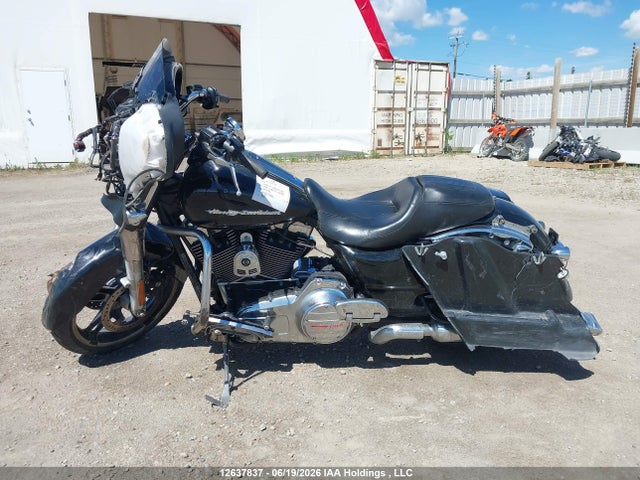 12637837 :رقم المزاد ، 5HD1KBMA0GB676242 vin ، 2016 Harley-davidson Flhx Street Glide مزاد بيع