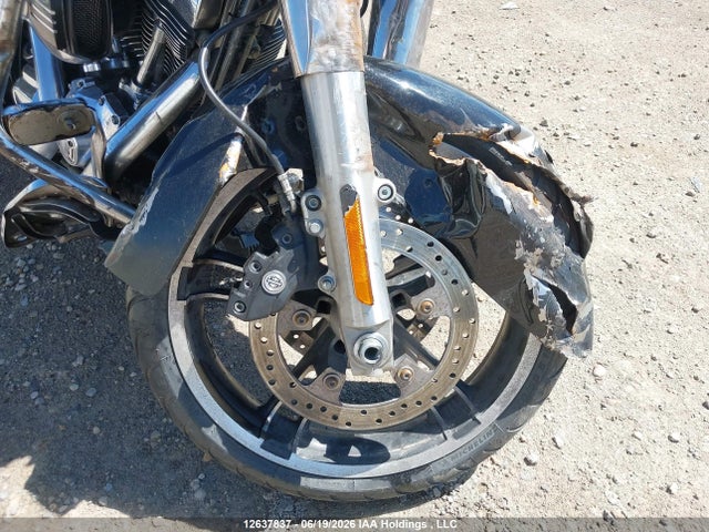 12637837 :رقم المزاد ، 5HD1KBMA0GB676242 vin ، 2016 Harley-davidson Flhx Street Glide مزاد بيع